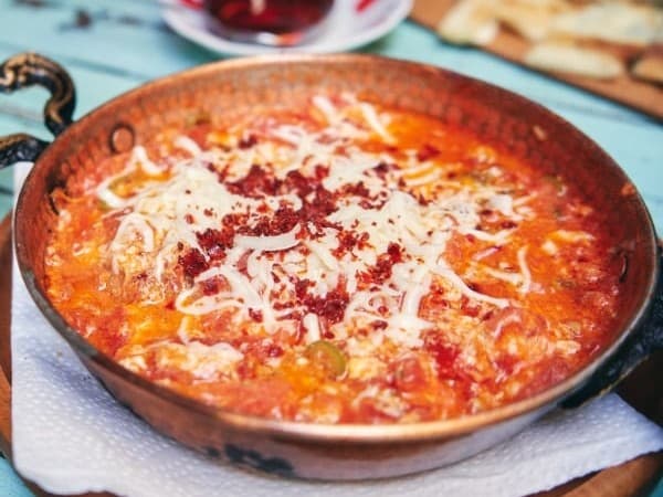 Kaşarlı Menemen